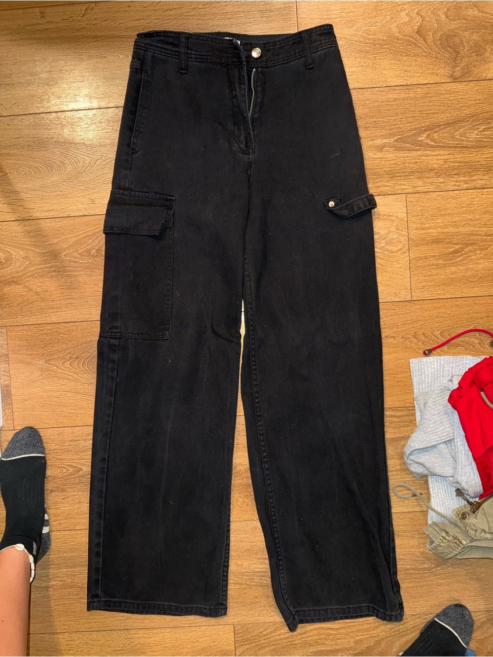 Adika Black Wide-Leg Cargo Jeans